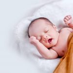 How to stop and prevent hiccups in newborns? 2